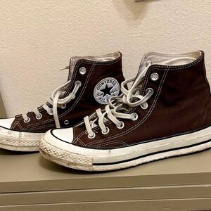 Chocolate brown converse size 8